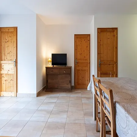 公寓 Spacious In Near